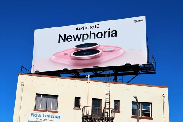 Billboard using bold visual and negative space